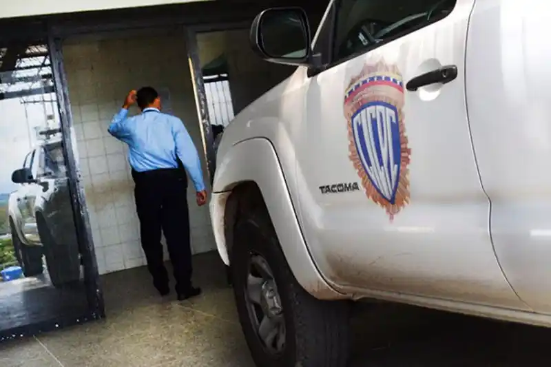 Preso por el que pedían una medida humanitaria se escapó por la puerta principal del CICPC