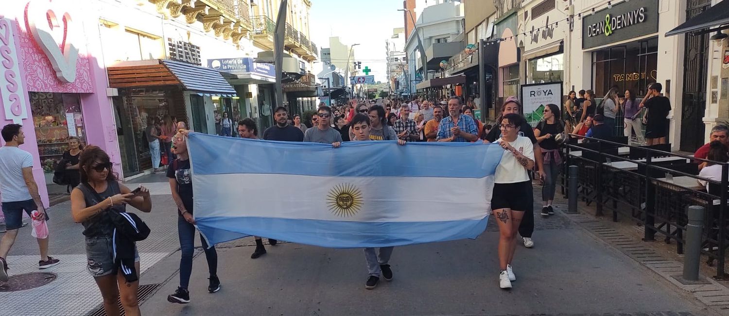 Marcha contra el DNU (3) - copia