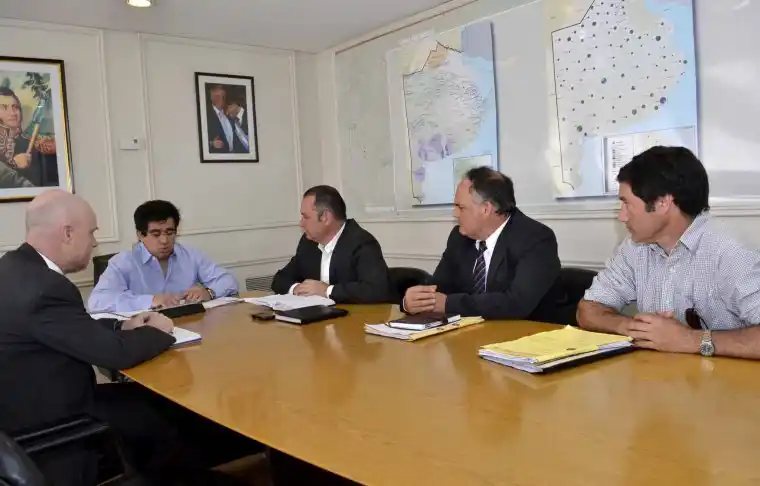 El Ministro Arlía recibió al Intendente Celillo de General Alvear