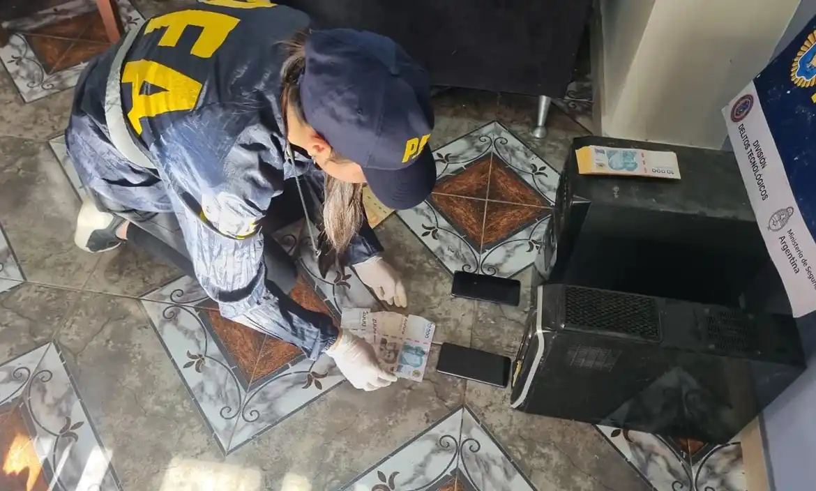 Desarticularon banda que realizaba estafas millonarias a través de home banking