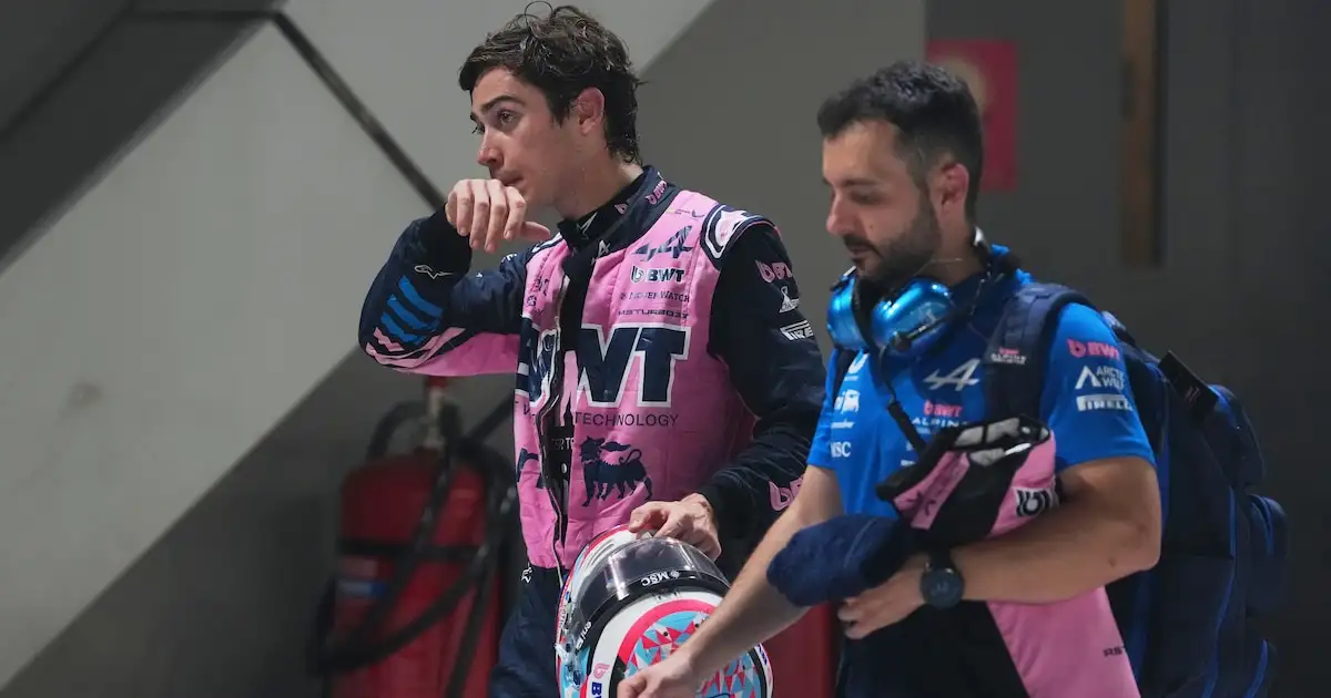 La FIA confirmó oficialmente la medida a través del documento 13, donde se especifica que el componente utilizado por Colapinto es el cuarto de los tres permitidos para la temporada 2026.