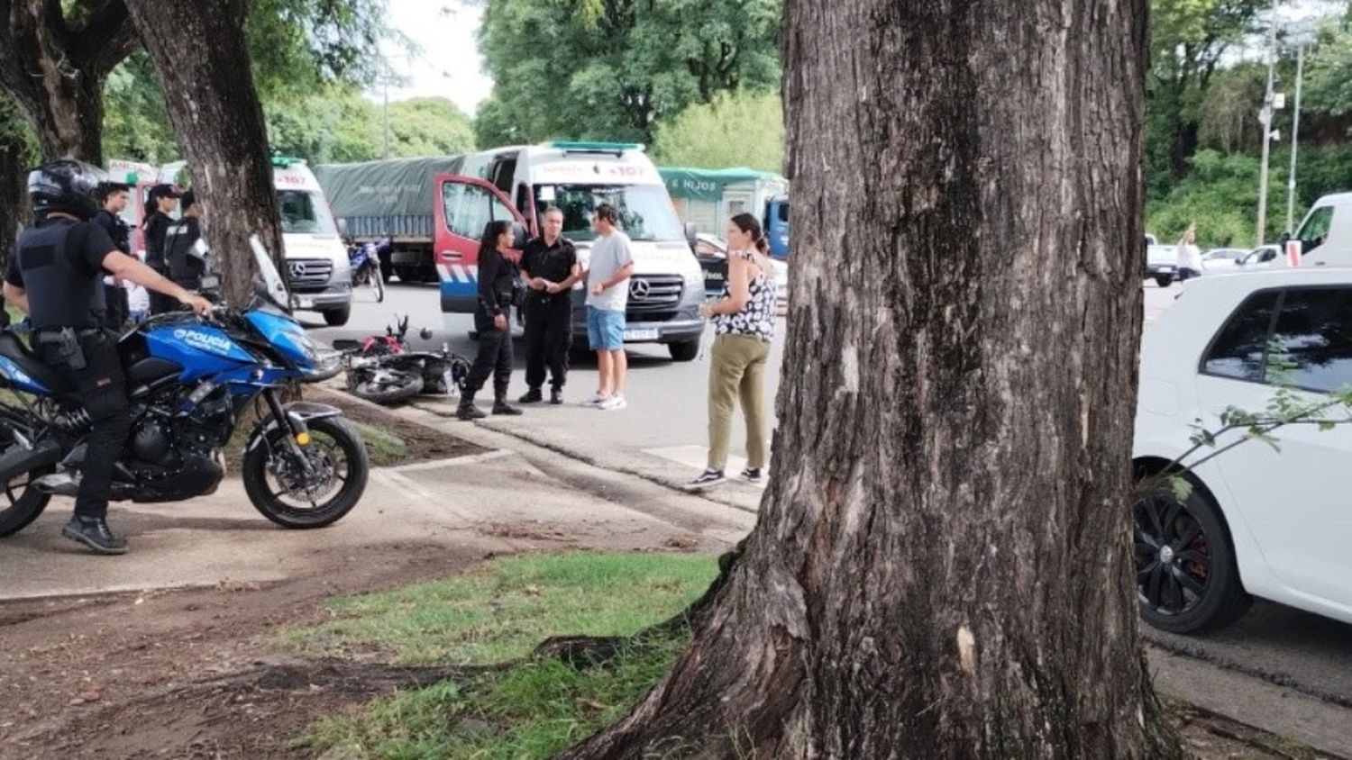 Ex jugador de Central involucrado en un choque en Pellegrini y Belgrano: murió un motociclista