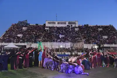 Bersamateikos fue el ganador de la Farándula Estudiantil 2025