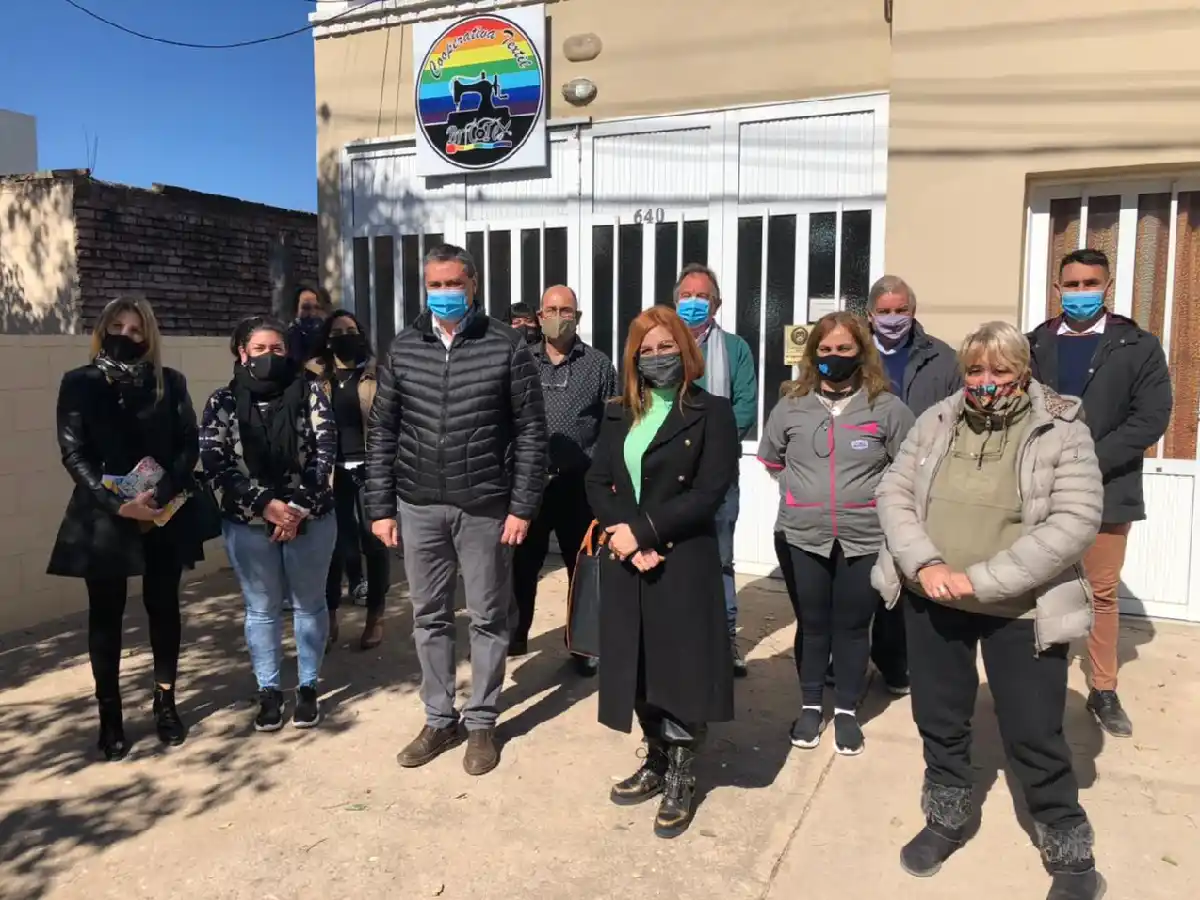  Interés de la Provincia por el trabajo cooperativo en Brinkmann    