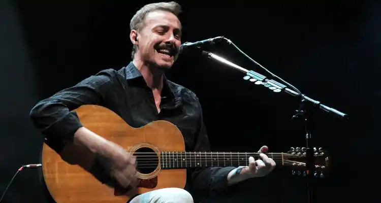 Esta noche, Pedro Aznar en concierto íntimo