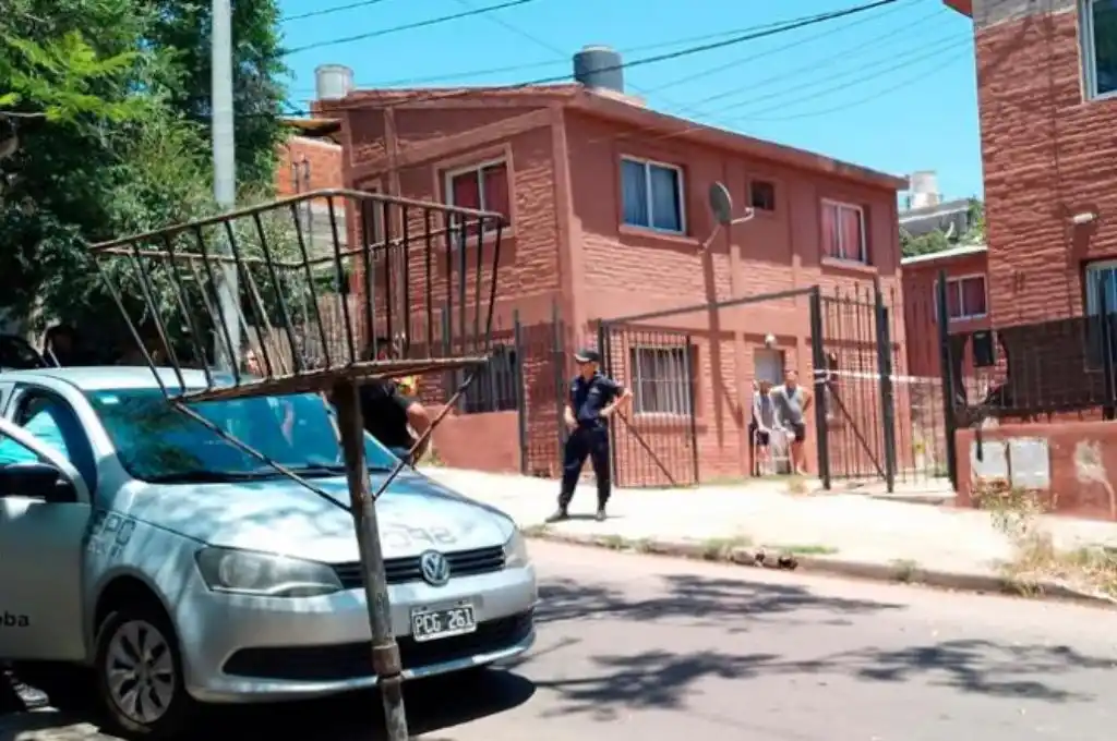 Córdoba: la ex pareja de la mujer policía, que mató a su hijo, aseguró que tenía antecedentes psicológicos