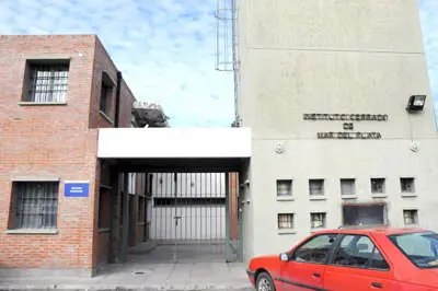 Un menor no corre riesgo de vida, tras recibir dos puntazos