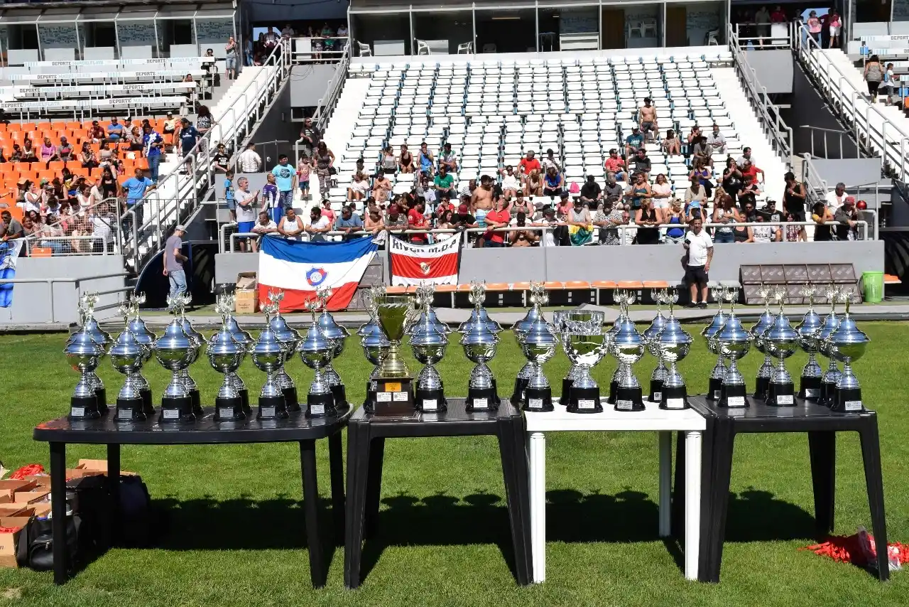 Infanto-Juvenil: Los chicos tuvieron su merecido festejo