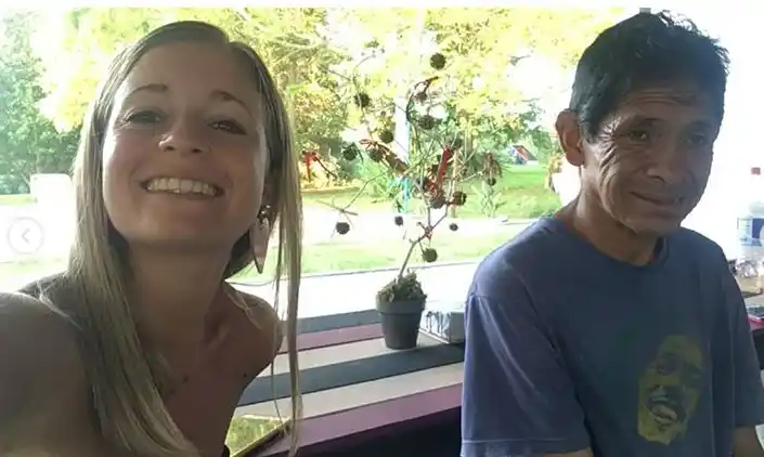 Una joven paranaense lo ayudó a salir de la calle y a reencontrarse con su familia