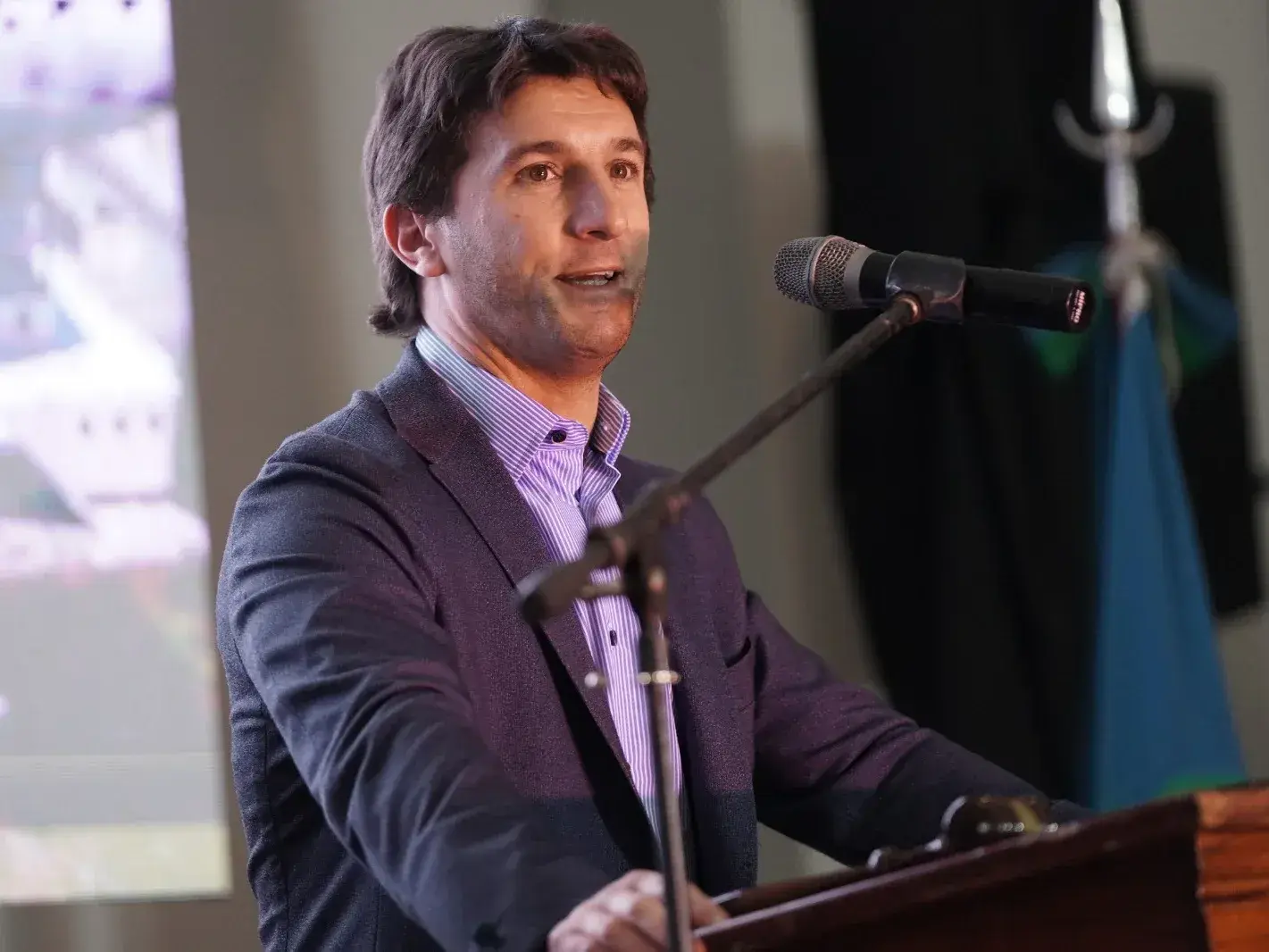 Avanzar. Vernengo espera poder juntarse con los nuevos dueños y acelerar por las máquinas tragamonedas