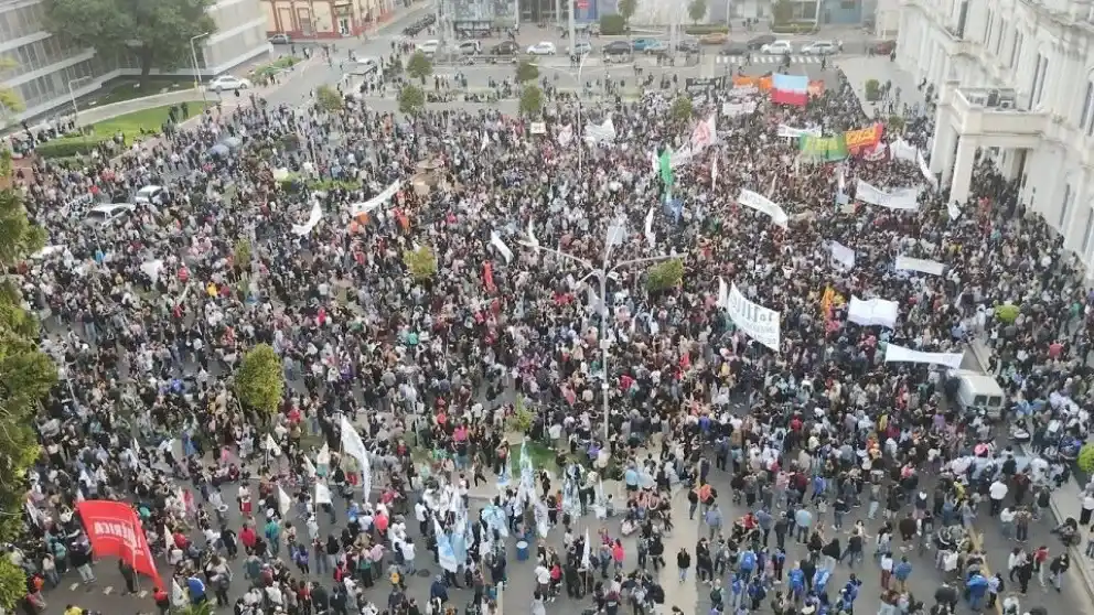 La comunidad universitaria volverá a marchar en defensa de la universidad pública y el sistema científico