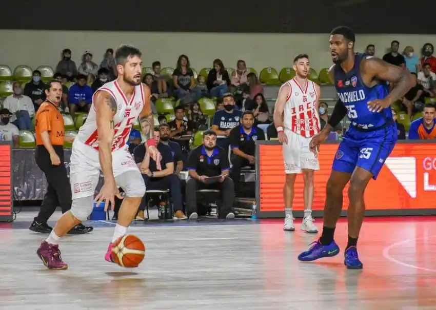 Instituto superó a Riachuelo y mantiene su invicto