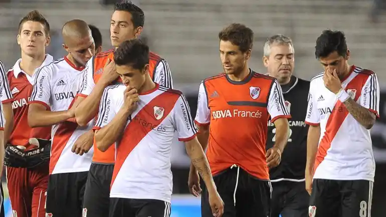 River visita a Racing en un clásico que no levanta cabeza