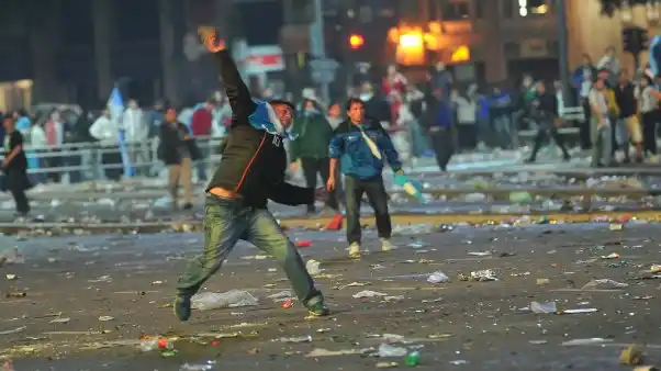 Argentina Subcampeón: Violencia y vandalismo en festejos en ciudades bonaerenses
