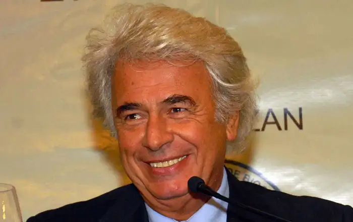 De la Sota cargó contra Cristina y elogió a Sergio Massa 