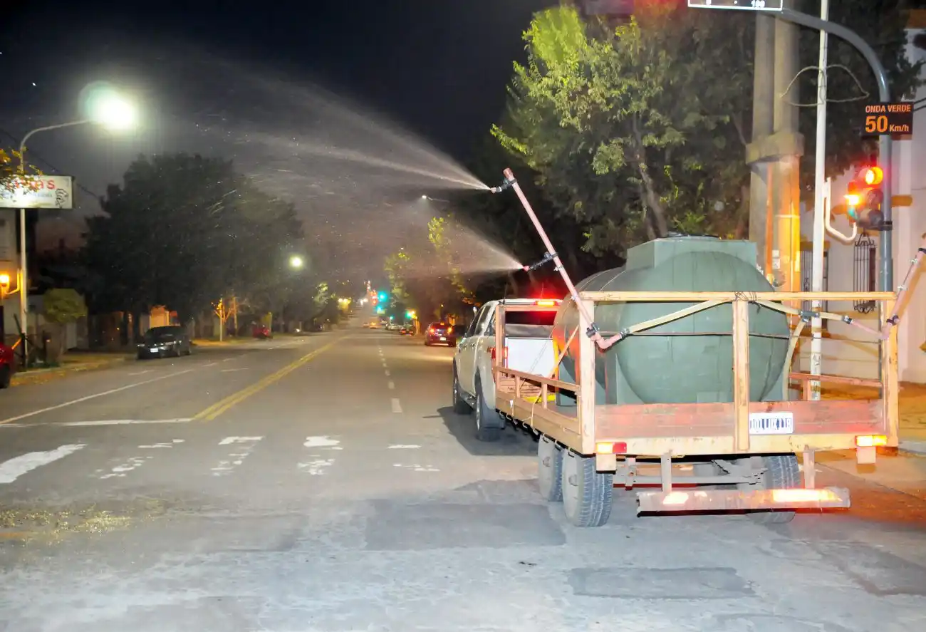 Repiten el operativo de desinfección en espacios públicos, María Ignacia y Gardey