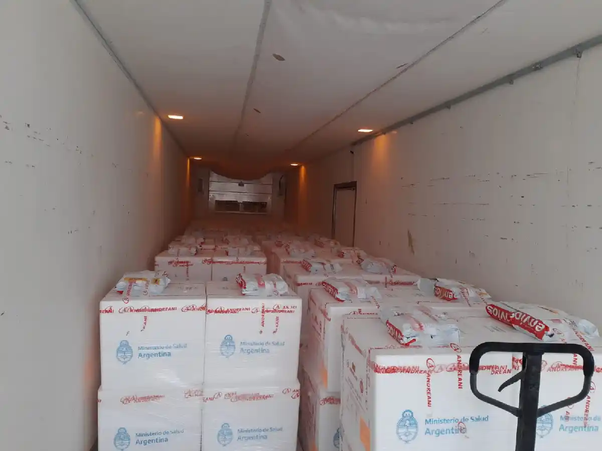 Córdoba recibió nueva partida de vacunas que serán destinadas a mayores de 60 años