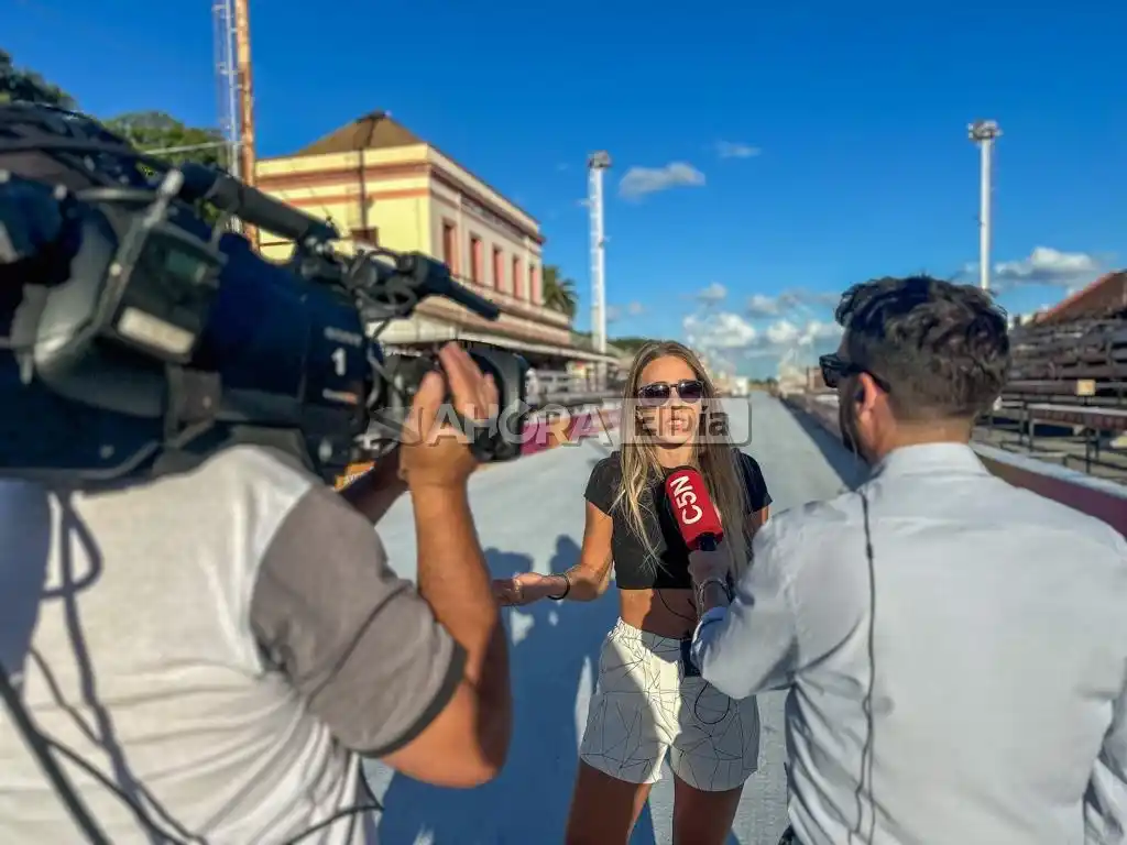 c5n carnaval del país reina Andi Davrieux (8) - 3