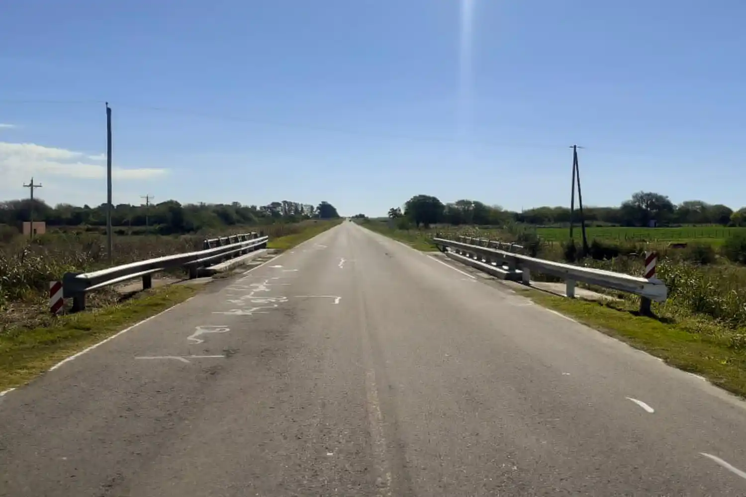 Trabajan en la reparación de puentes sobre Ruta 11