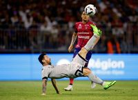 Doblete de Messi en el auspicioso debut de PSG