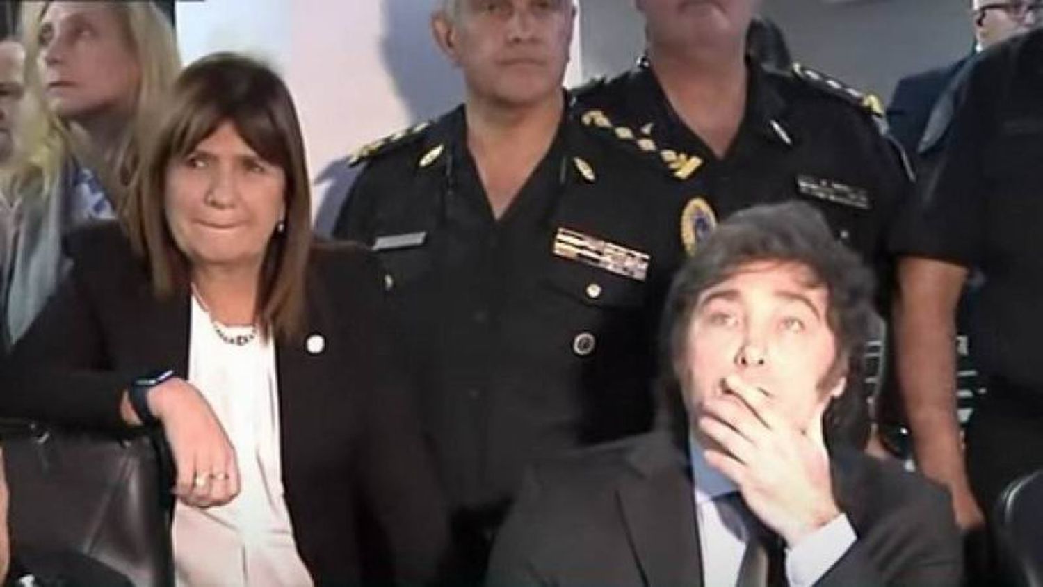 Milei supervisó el operativo antipiquete
junto a la ministra de seguridad