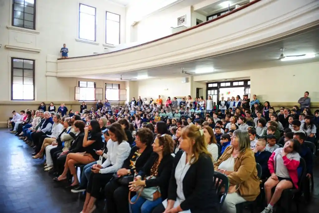 salon escuela gervasio mendez rampa departamental de escuelas - 5