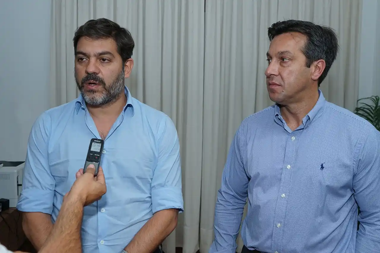 Carlos Bianco aseguró que la Provincia va a continuar con la obra pública