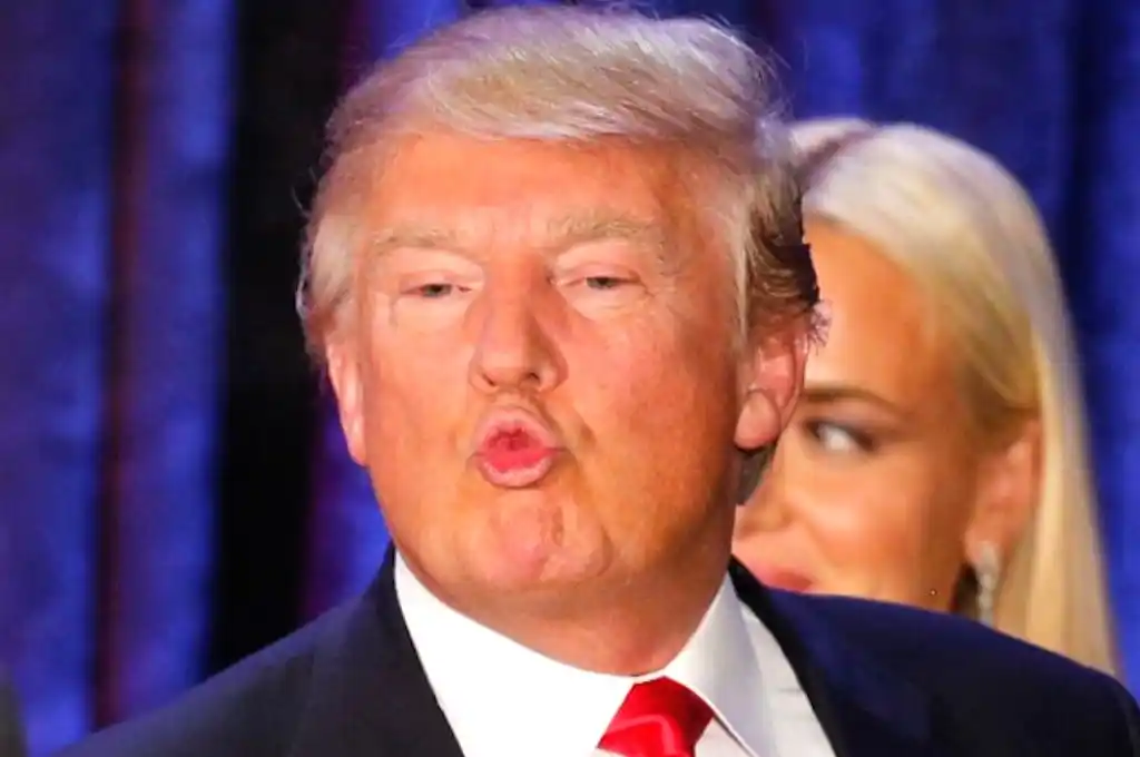 Donald Trump: “Si eres rico o famoso las mujeres se dejan agarrar el coño”