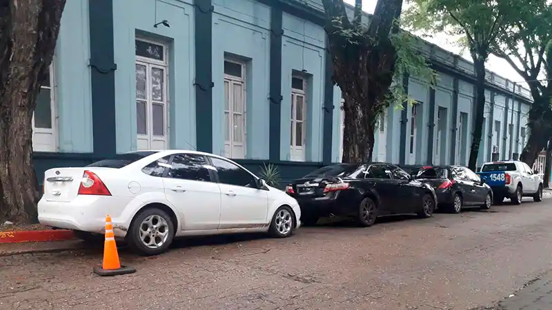 Incautaron drogas, autos, pesos y dólares tras allanamientos por narcotráfico