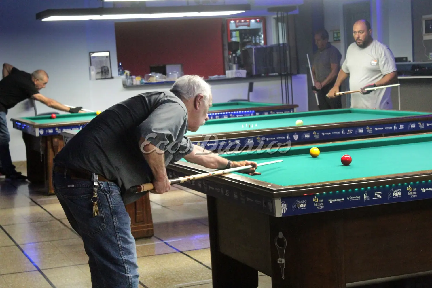 Actividad en la Sala "Néstor Gómez" del Club Rivadavia