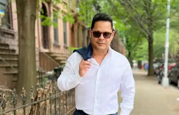 OTRO MÁS EN LA LISTA: Rey Ruiz cantará en noviembre en Caracas