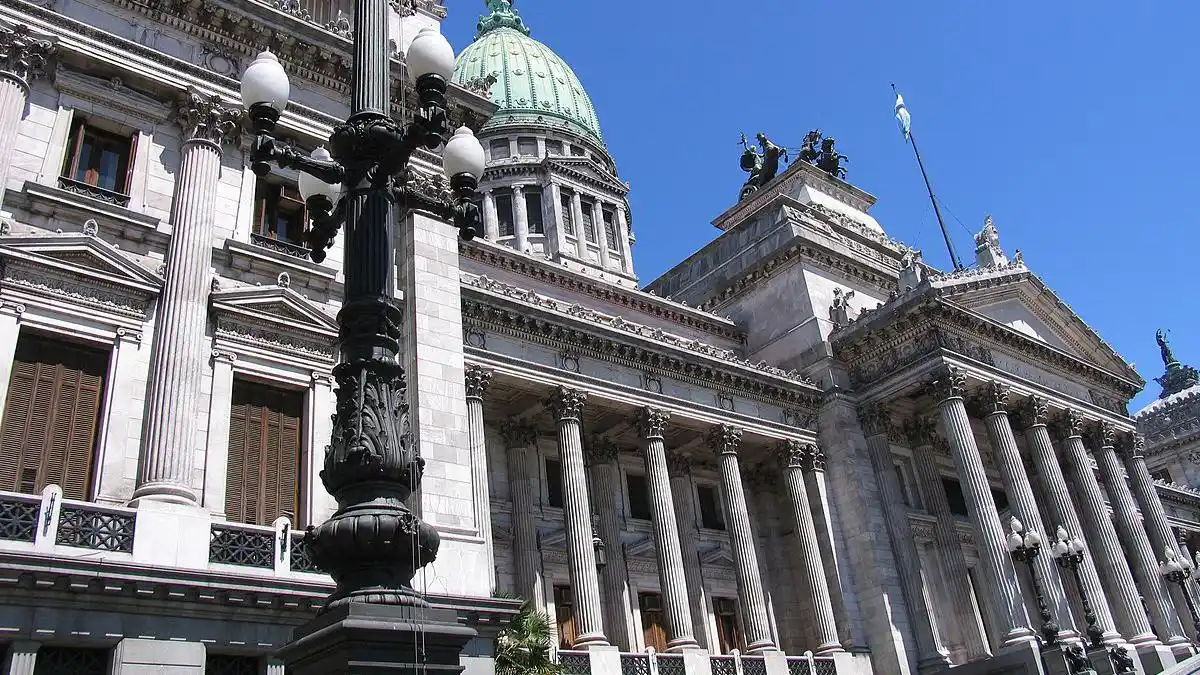 Se reúne la Comisión Bicameral y fijará un esquema para analizar el DNU 70/2023