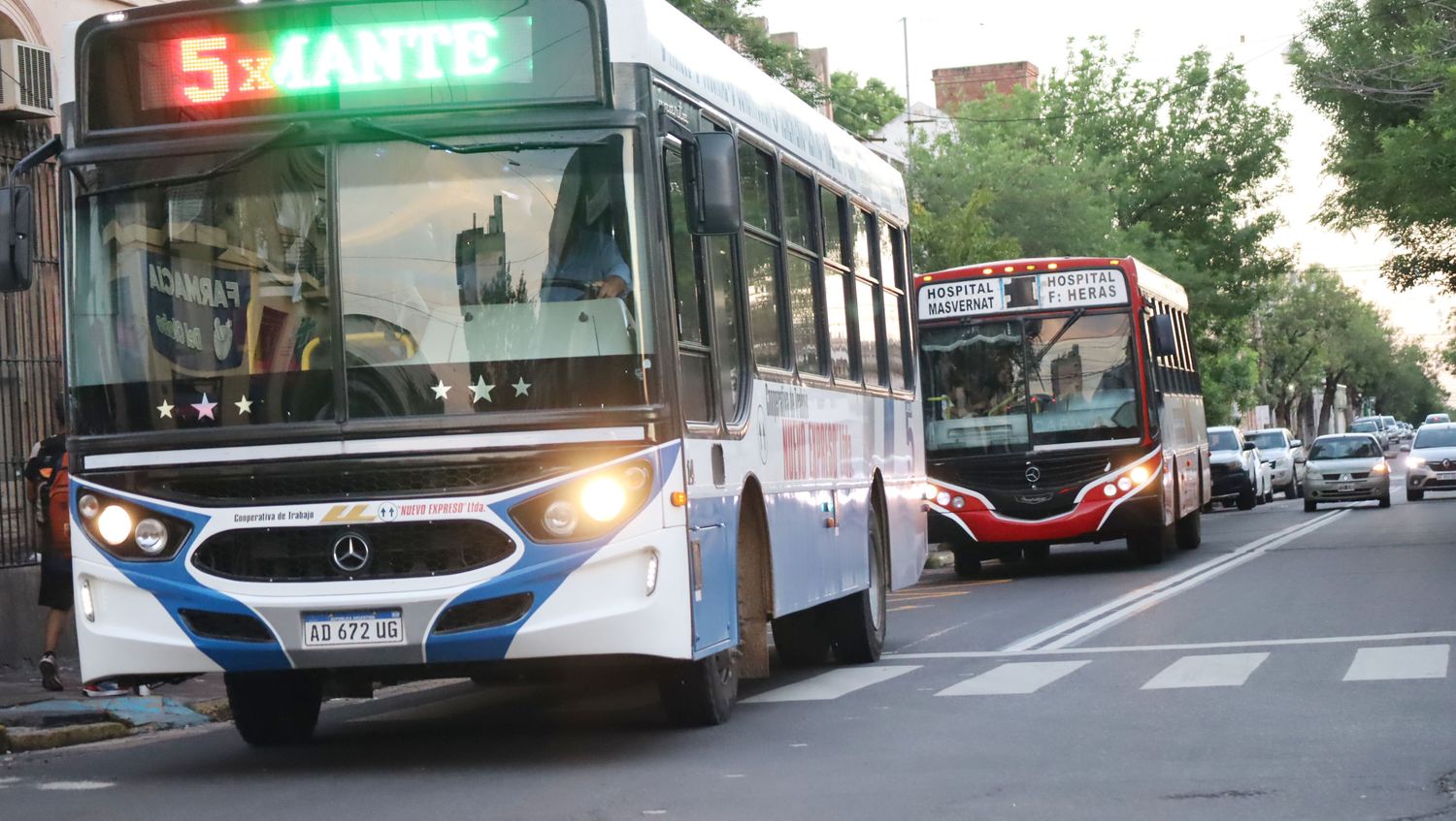 Calle San Luis ya exhibe pintado divisorio y de estacionamiento de colectivos