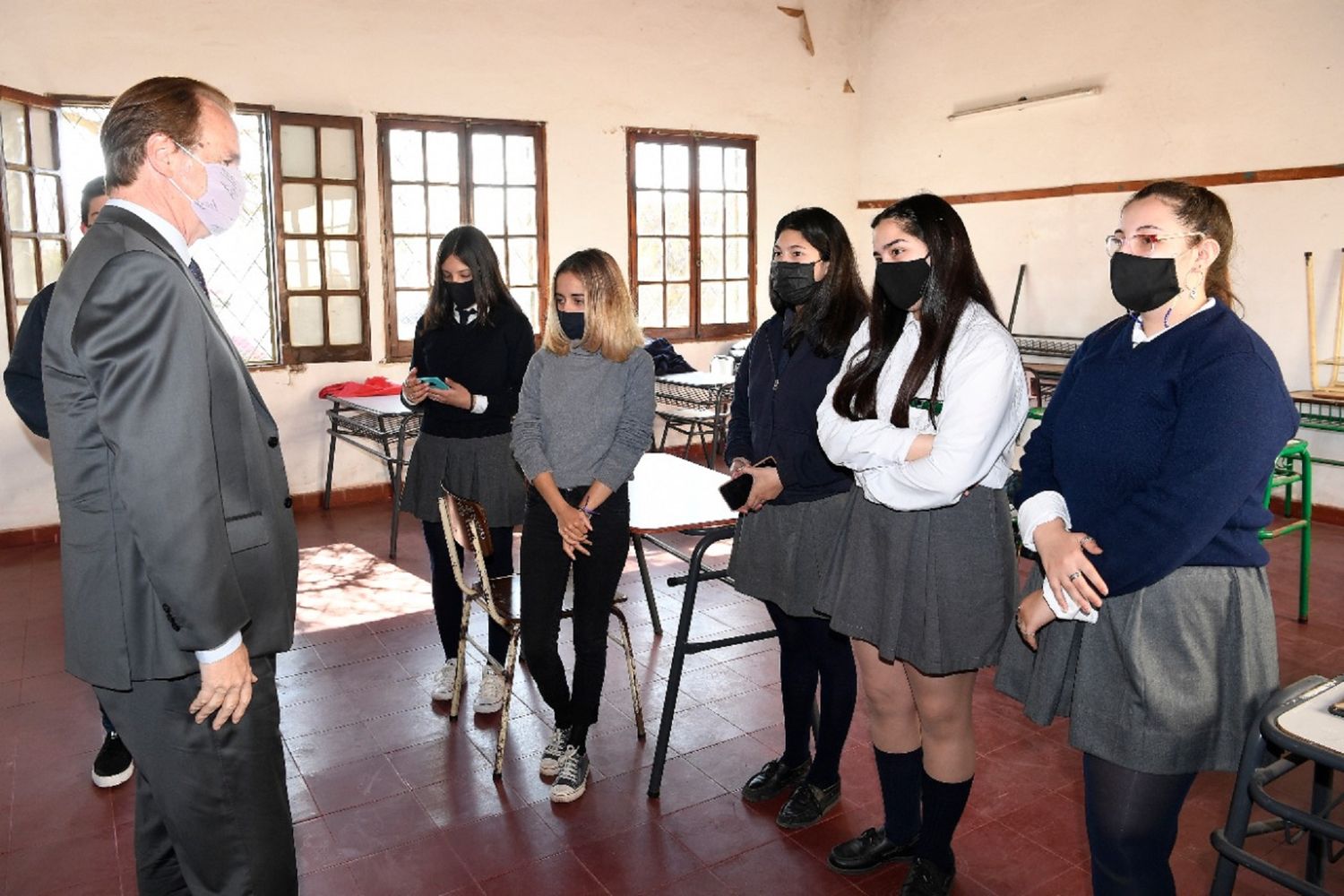 Desde el lunes 30 de agosto habrá presencialidad plena en todos los niveles educativos indicó Bordet