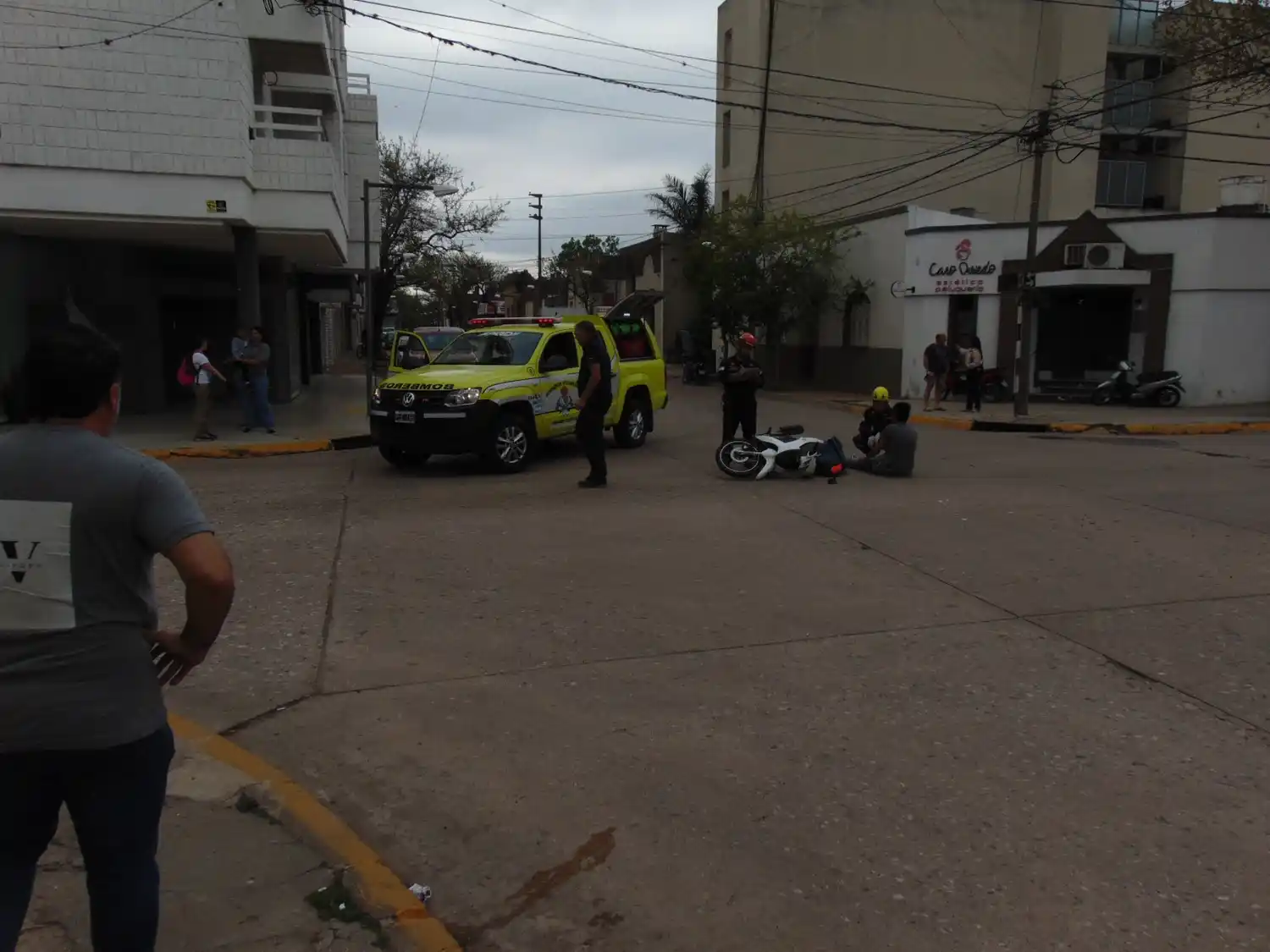 Motocicleta Kymco Visa y Chevrolet Onia, protagonistas mecánicos del accidente. Foto: BVVT