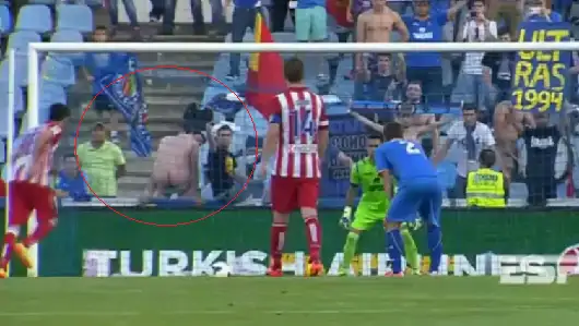 Insólito: Así distrajeron a Diego Costa en el penal