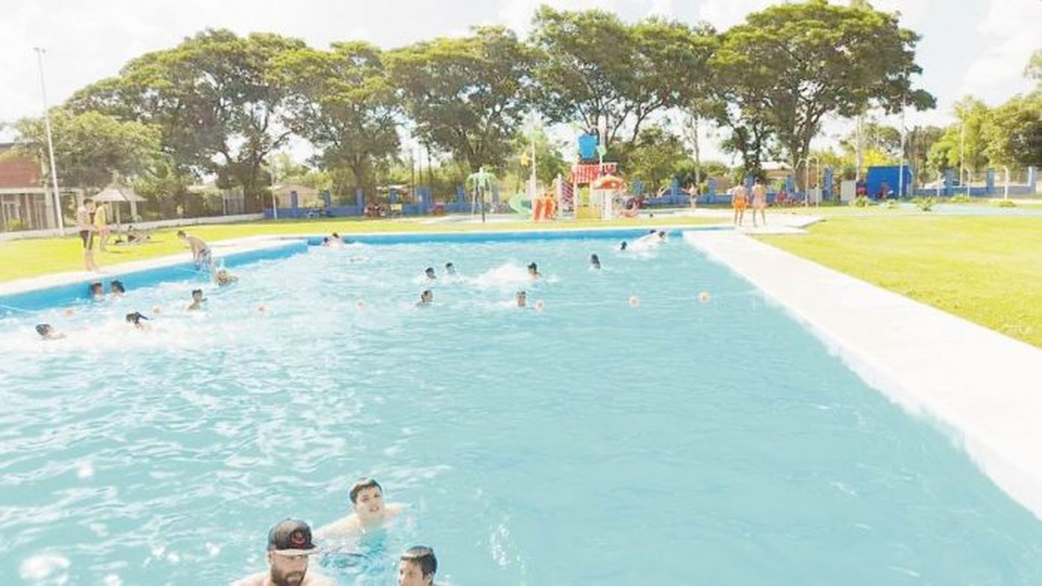 Los embates de un verano que se soportan con paciencia