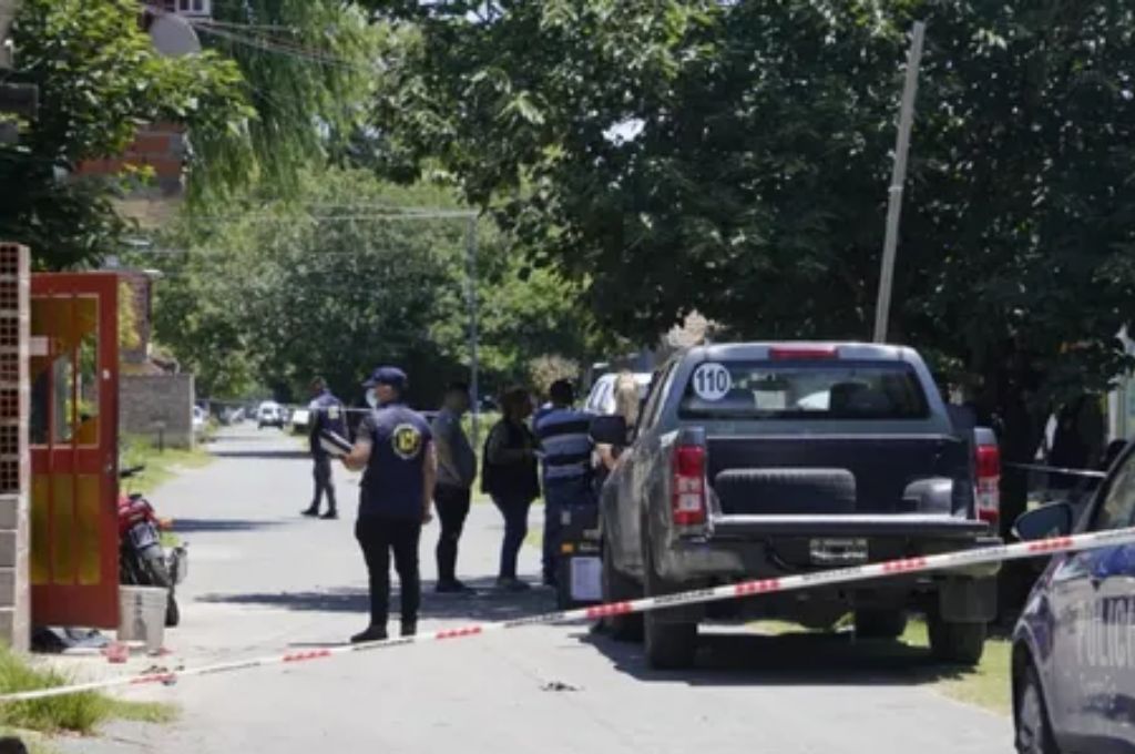 Rosario: mataron a un policía en un allanamiento y el sospechoso de dispararle se suicidó
