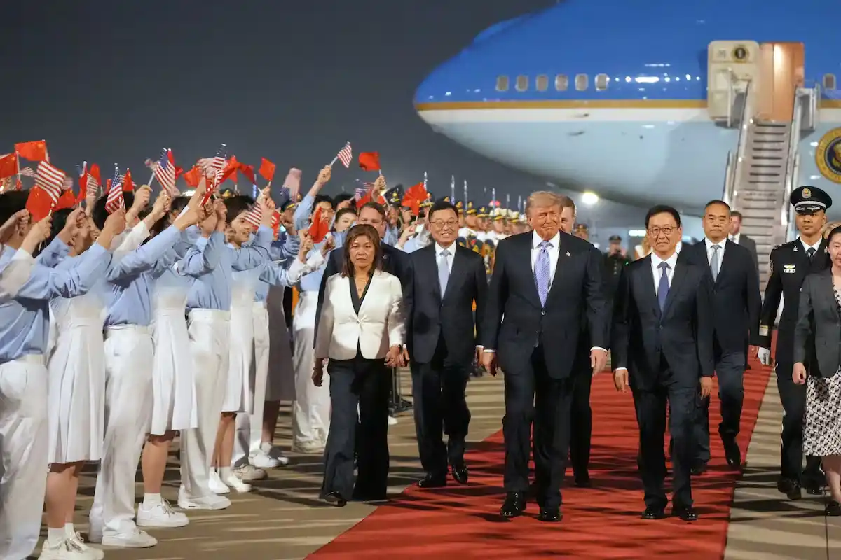 Trump llegó a Pekín para reunirse con Xi Jinping