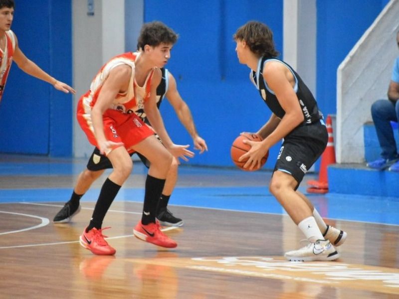 El León venció a la Crema en el "Casarín"   . Foto:Prensa AR