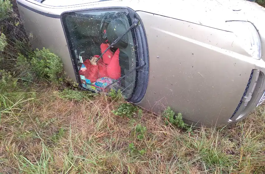 Accidente y vuelco en la Ruta 226 camino a Mar del Plata