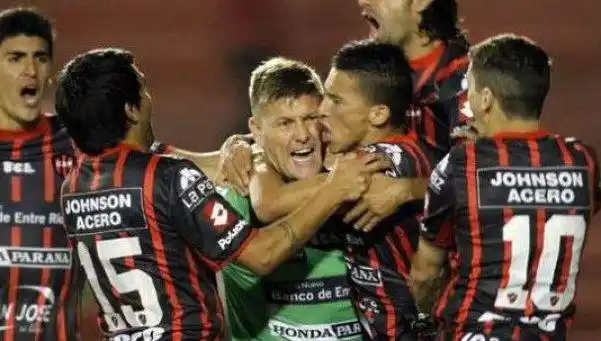 Patronato extendió su racha positiva ante Banfield