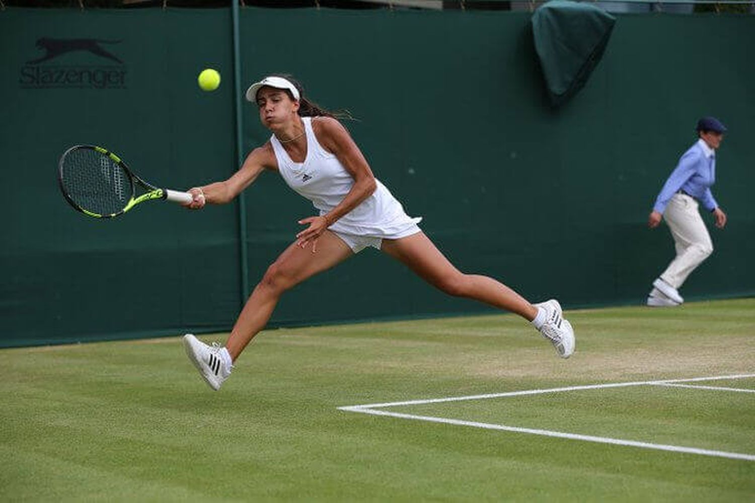 Lourdes Carlé a un paso de ingresar al cuadro principal de Wimbledon