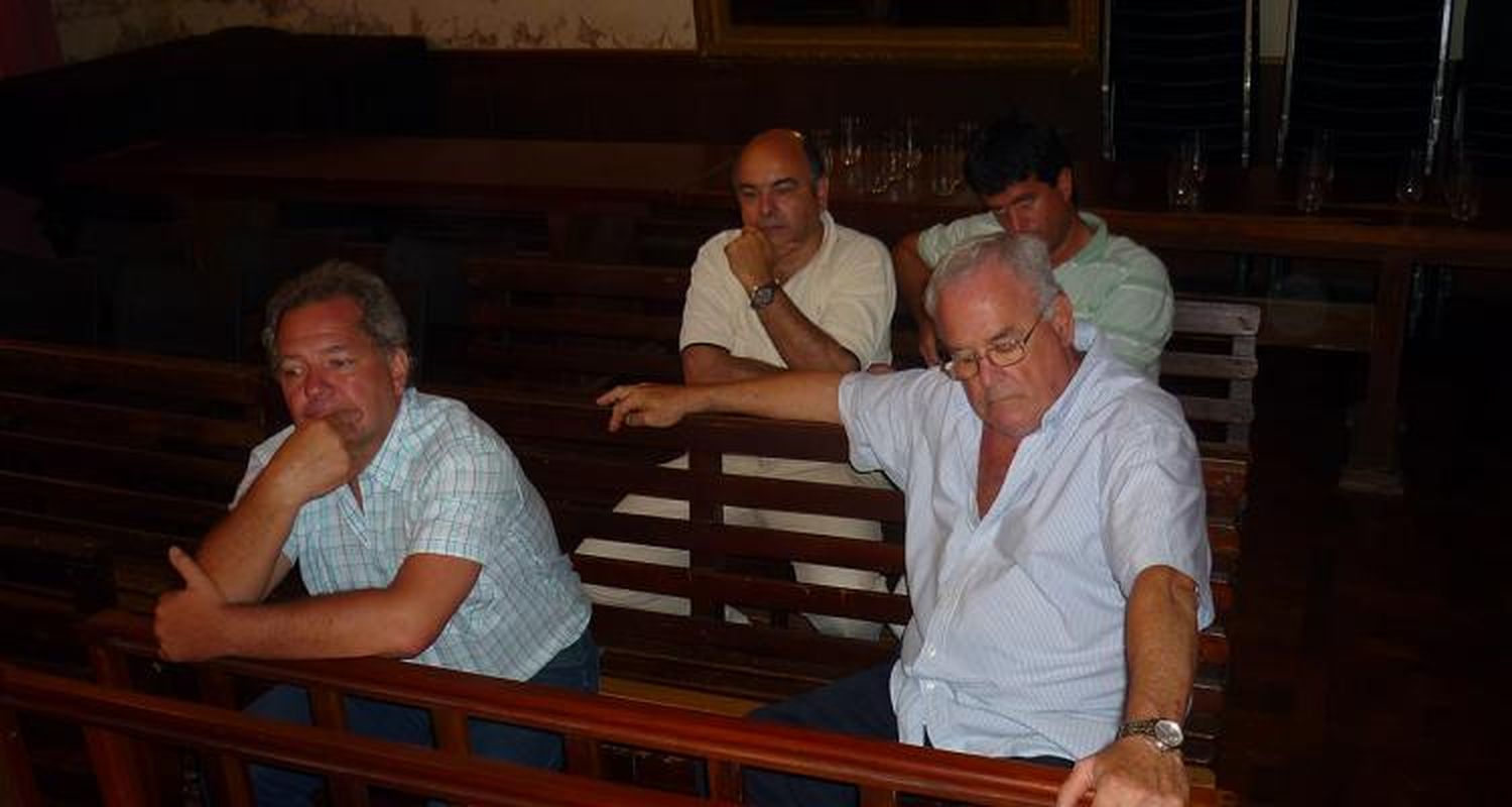 Guacone se quedó sin Presupuesto porque Gil llegó tarde