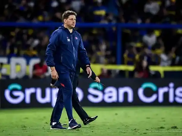 Ayude dejó de ser el técnico de San Lorenzo