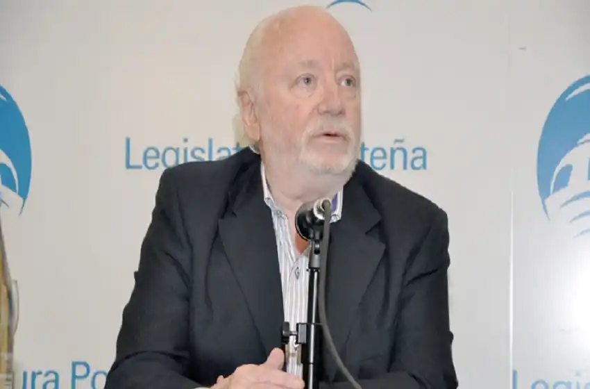 Sigue el debate por el poliamor: El médico sexólogo Kusnetzoff habló del tema