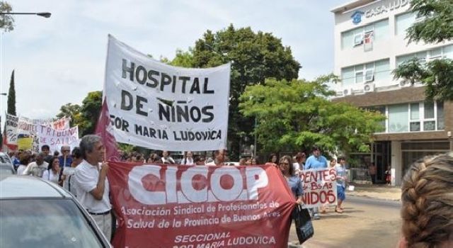 Continúa el paro de los médicos de Cicop