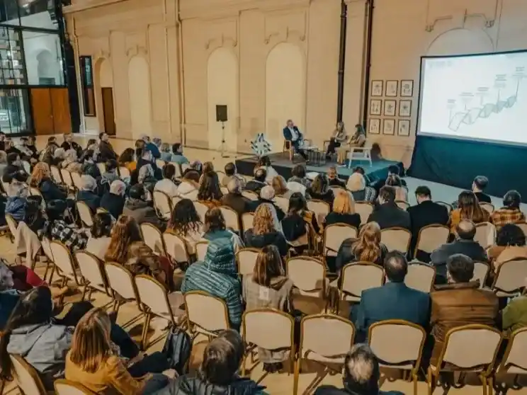 La iniciativa busca reunir a distintos actores del entramado social local y poner en perspectiva el recorrido de una década de producción de datos e informes orientados a fortalecer la participación ciudadana.