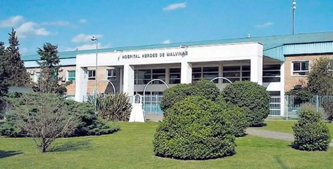 Parque San Martín: llegó con su hija de dos años muerta al hospital y quedó detenida junto a su pareja