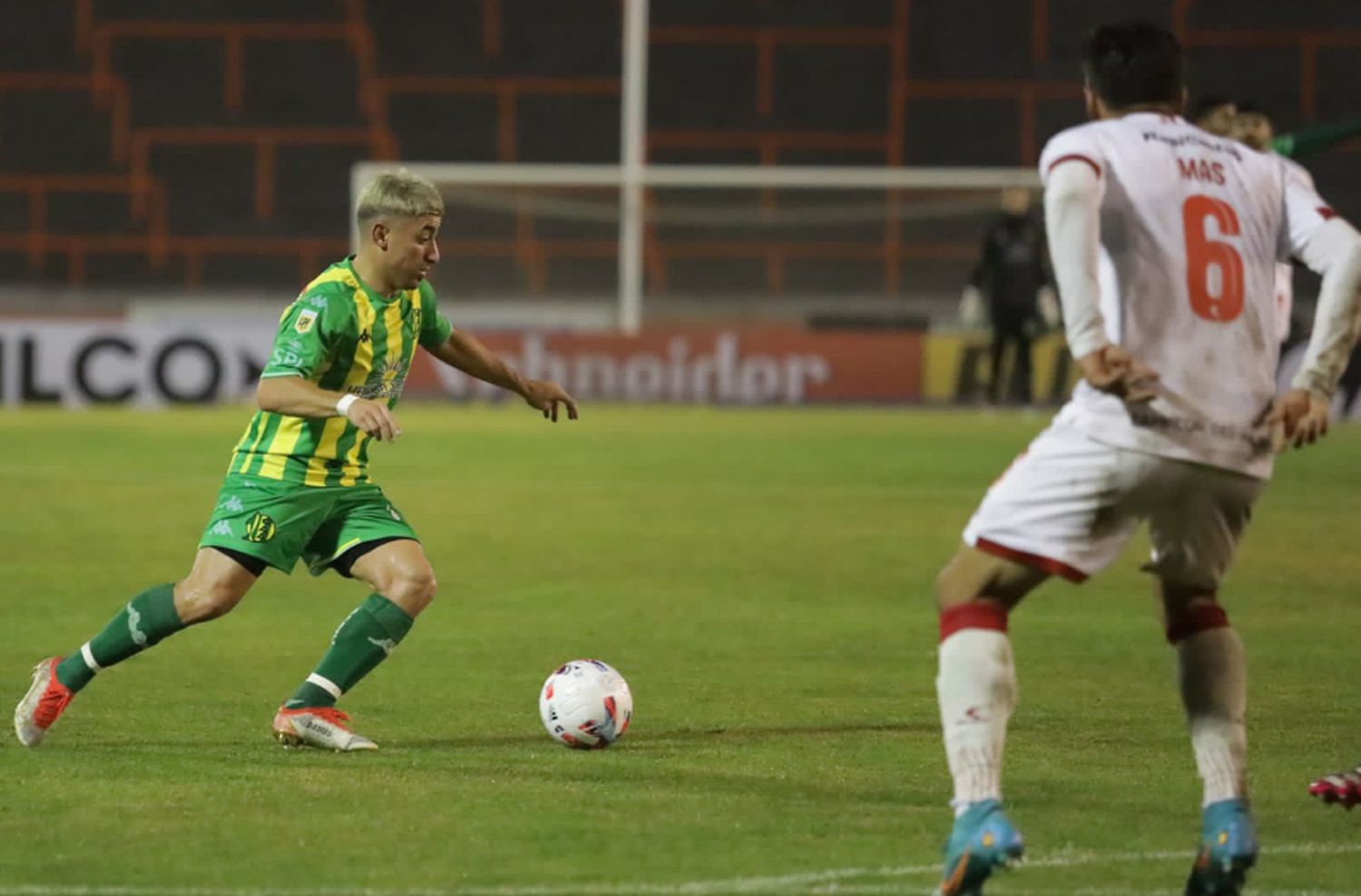 Aldosivi sumó una nueva derrota en casa